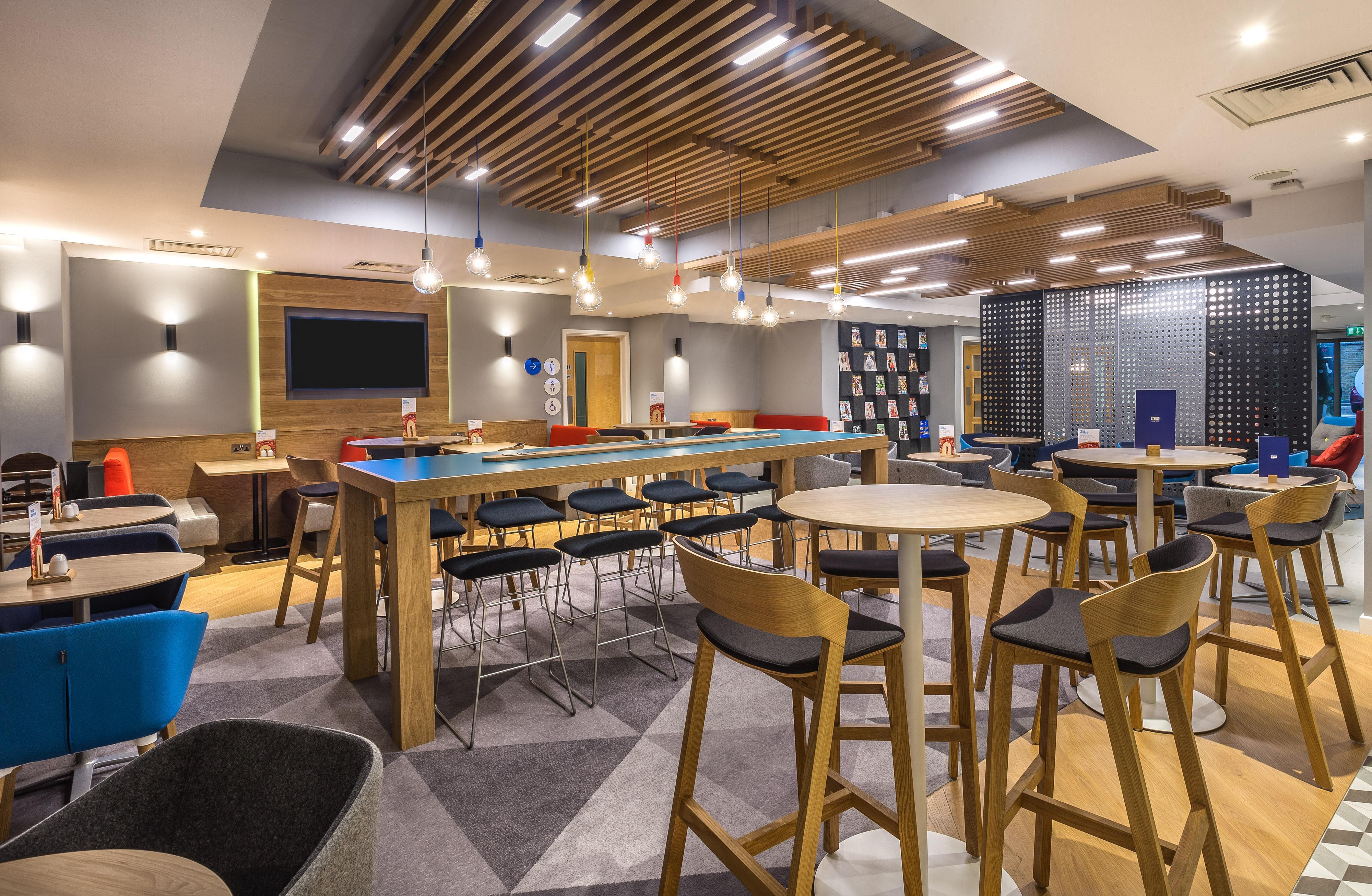 Holiday Inn Express London - Watford Junction By Ihg Facilities photo