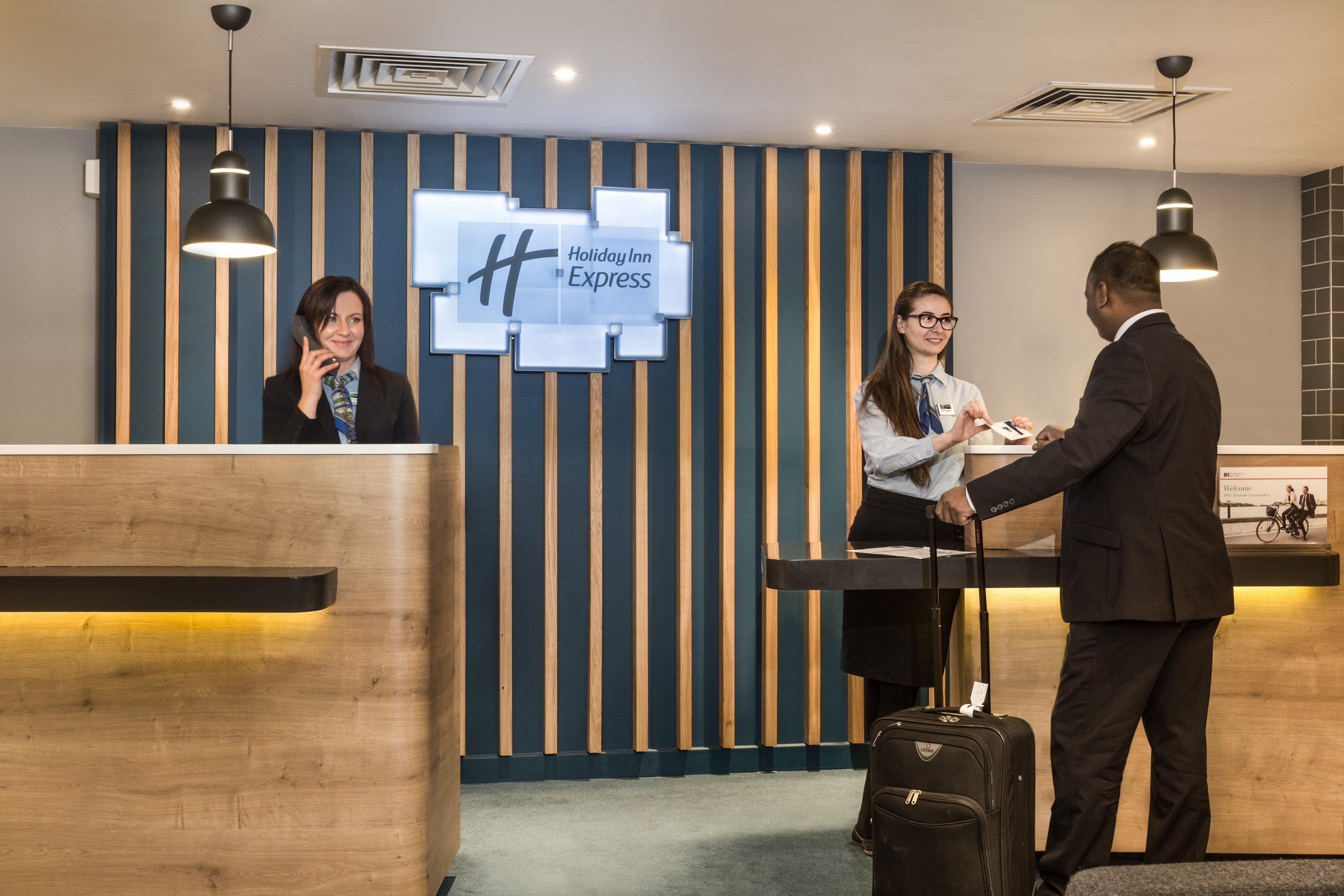Holiday Inn Express London - Watford Junction By Ihg Interior photo